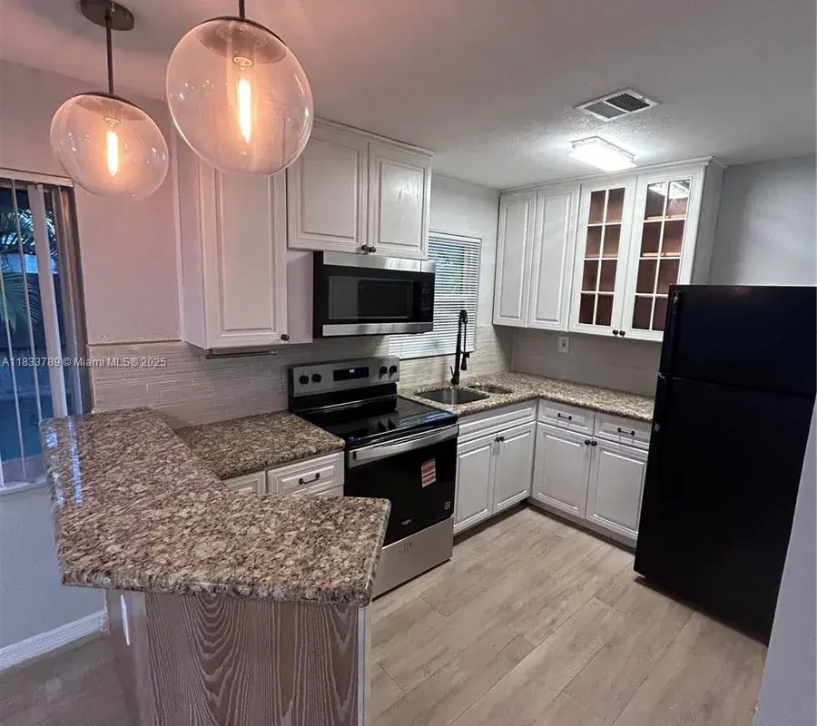 1134 NW 6th Ave # 2, Fort Lauderdale FL 33311