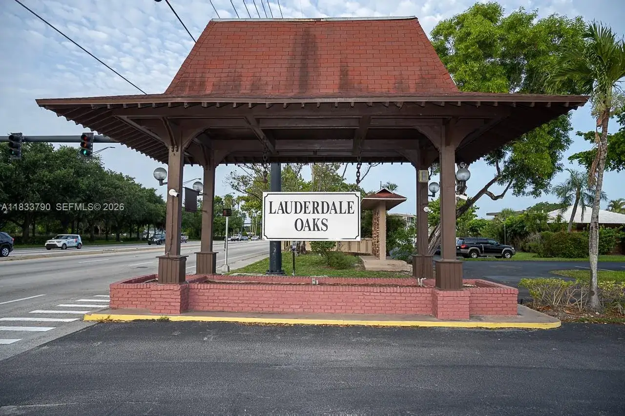2861 NW 47th Ter # 201A, Lauderdale Lakes FL 33313