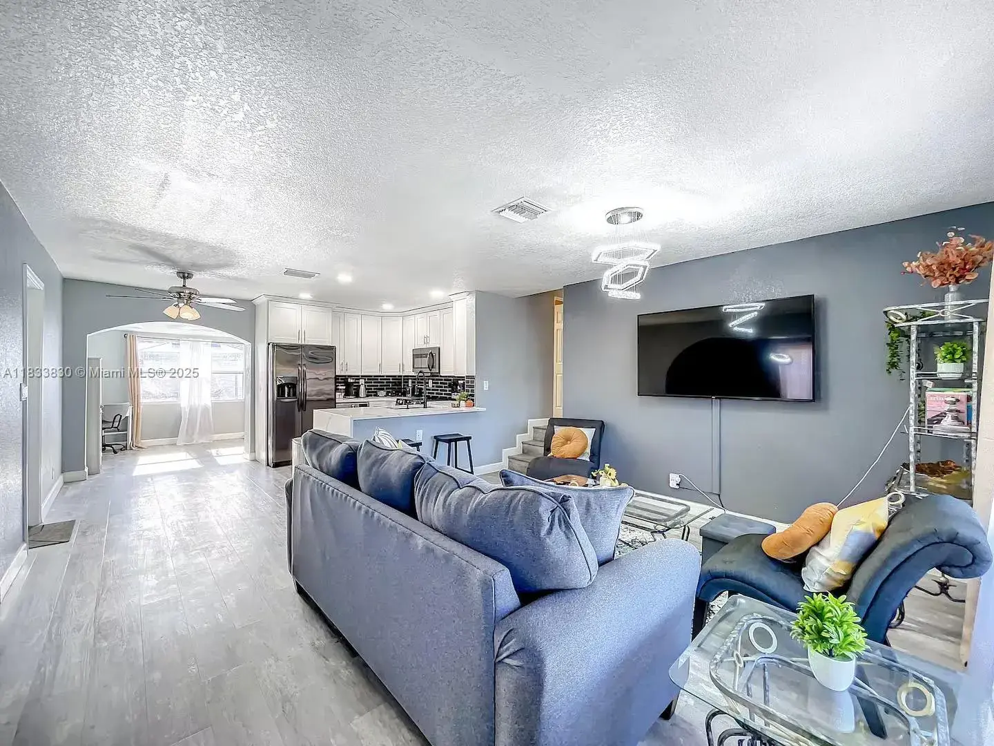 1660 SW 47th Ave, Fort Lauderdale FL 33317