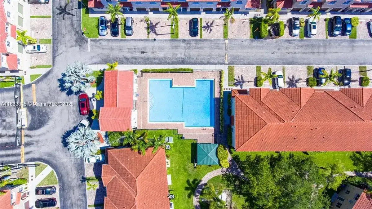 21007 NW 14 PL # 351, Miami Gardens FL 33169 photo 5