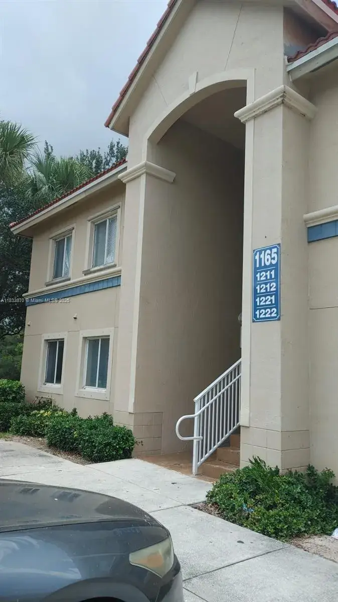 1165 Golden Lakes Blvd # 1221, West Palm Beach FL 33411