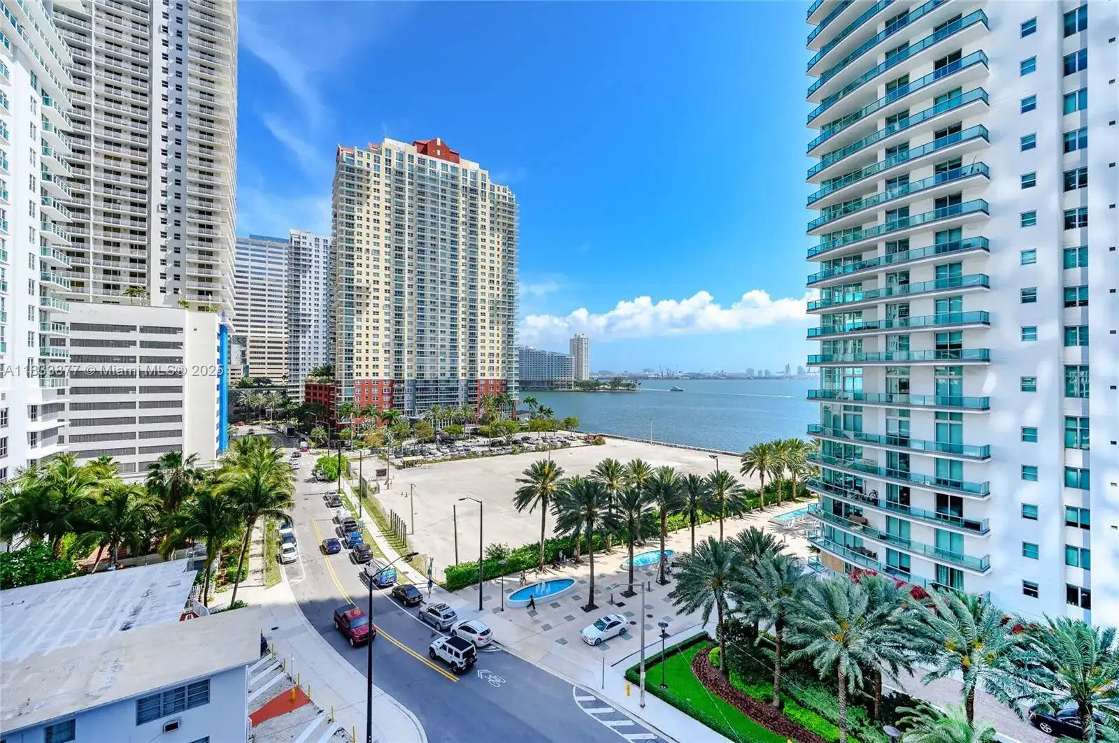1300 Brickell Bay Dr # 809, Miami FL 33131 photo 4