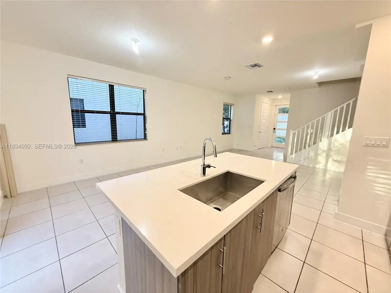 15842 NW 91 Ct # 15842, Miami Lakes FL 33018 photo 4