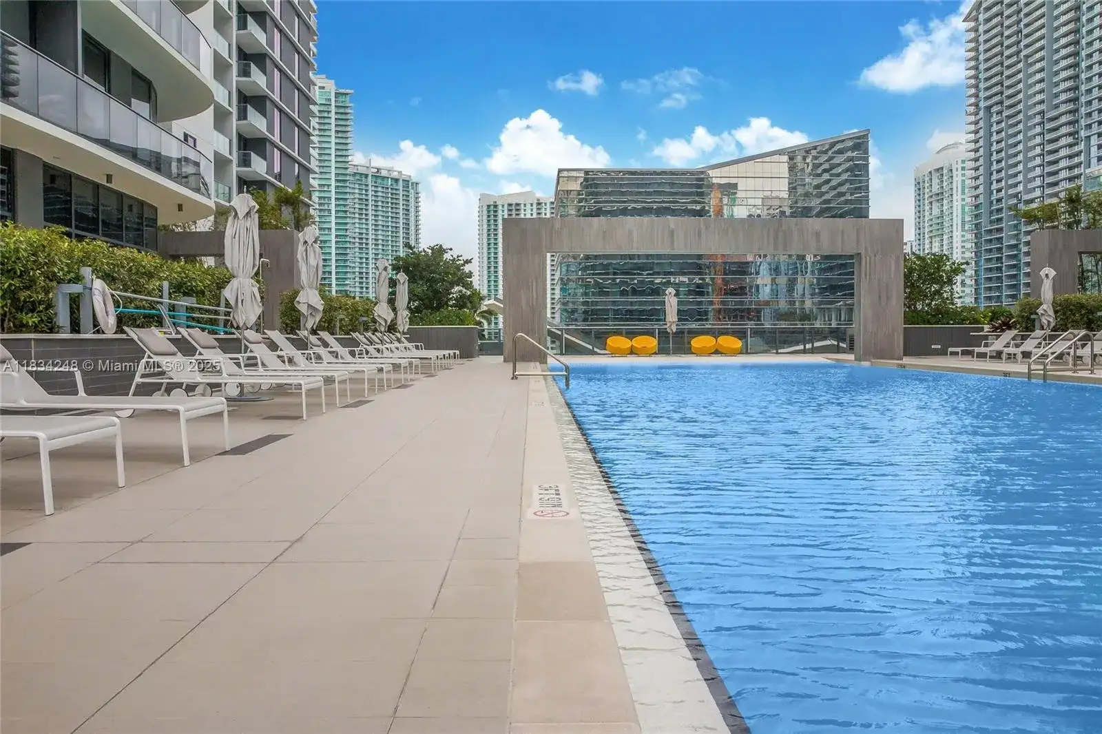 55 SW 9th St # 3009, Miami FL 33130 photo 4