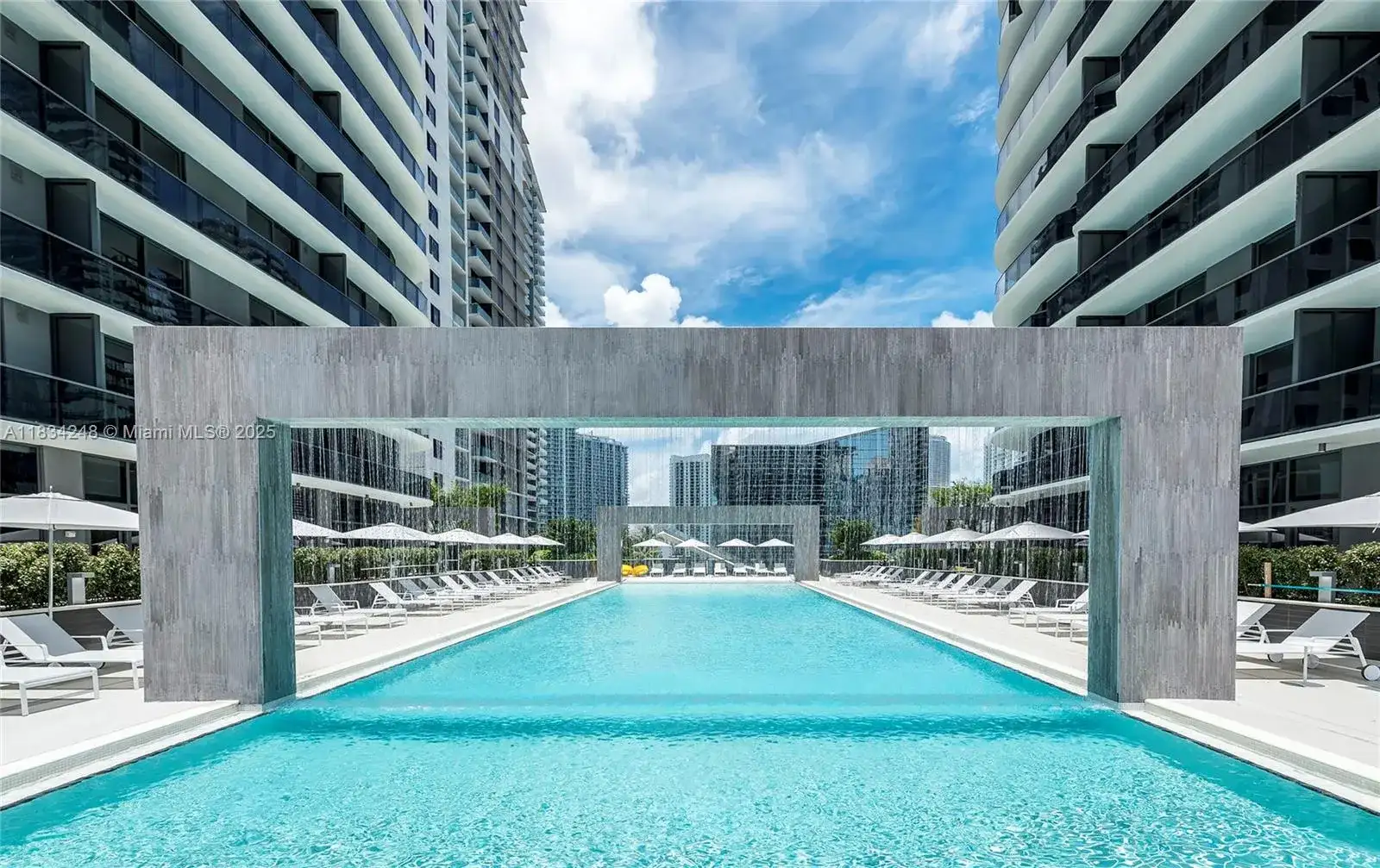 55 SW 9th St # 3009, Miami FL 33130 photo 5