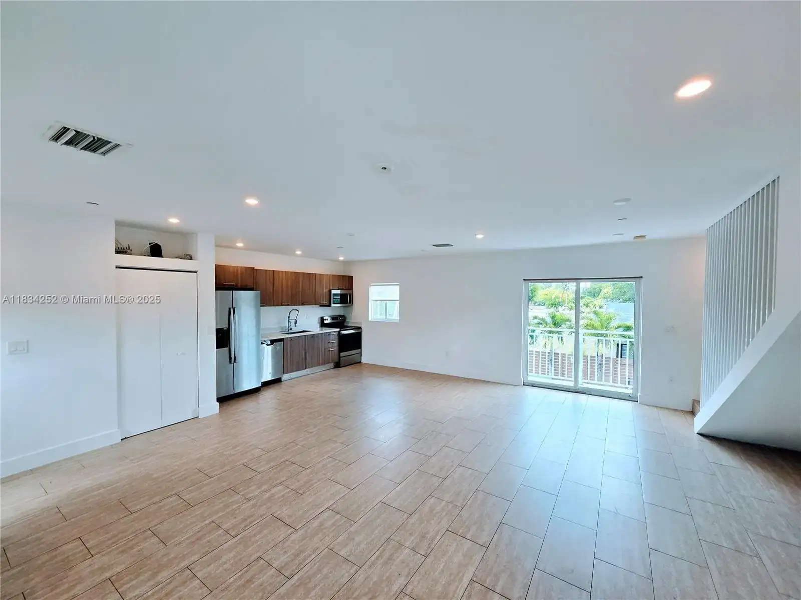 6336 SW 27th St # 8, Miramar FL 33023 photo 3