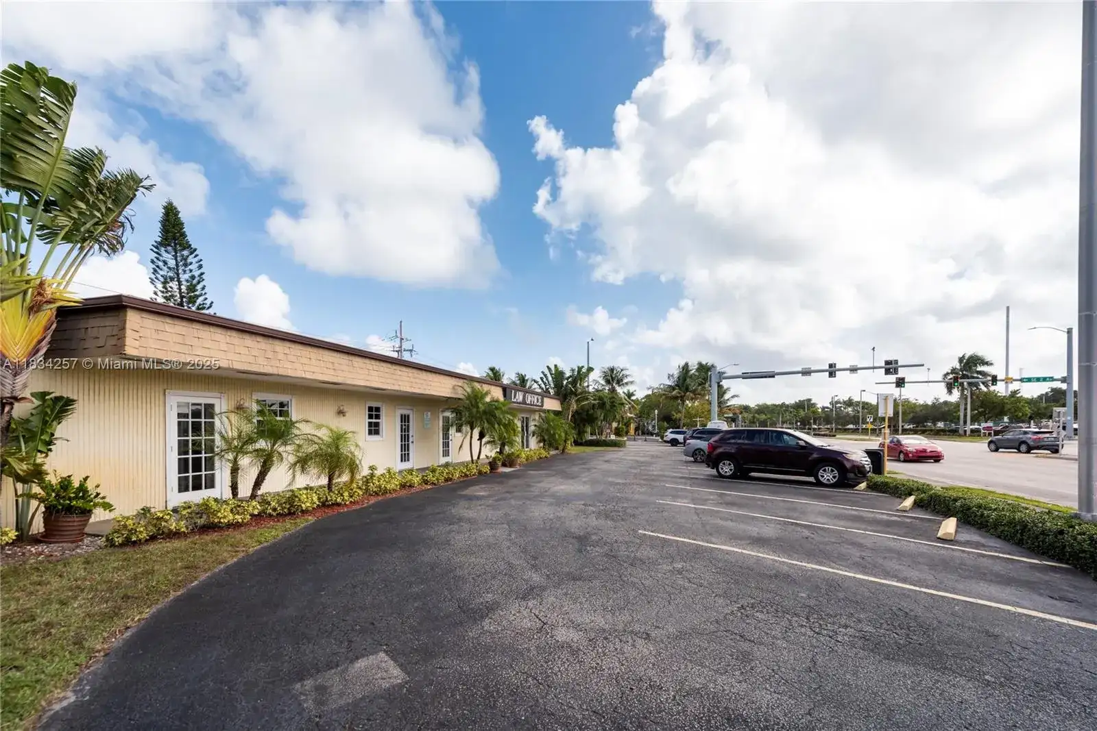 45 E Sheridan St, Dania Beach FL 33004 photo 3