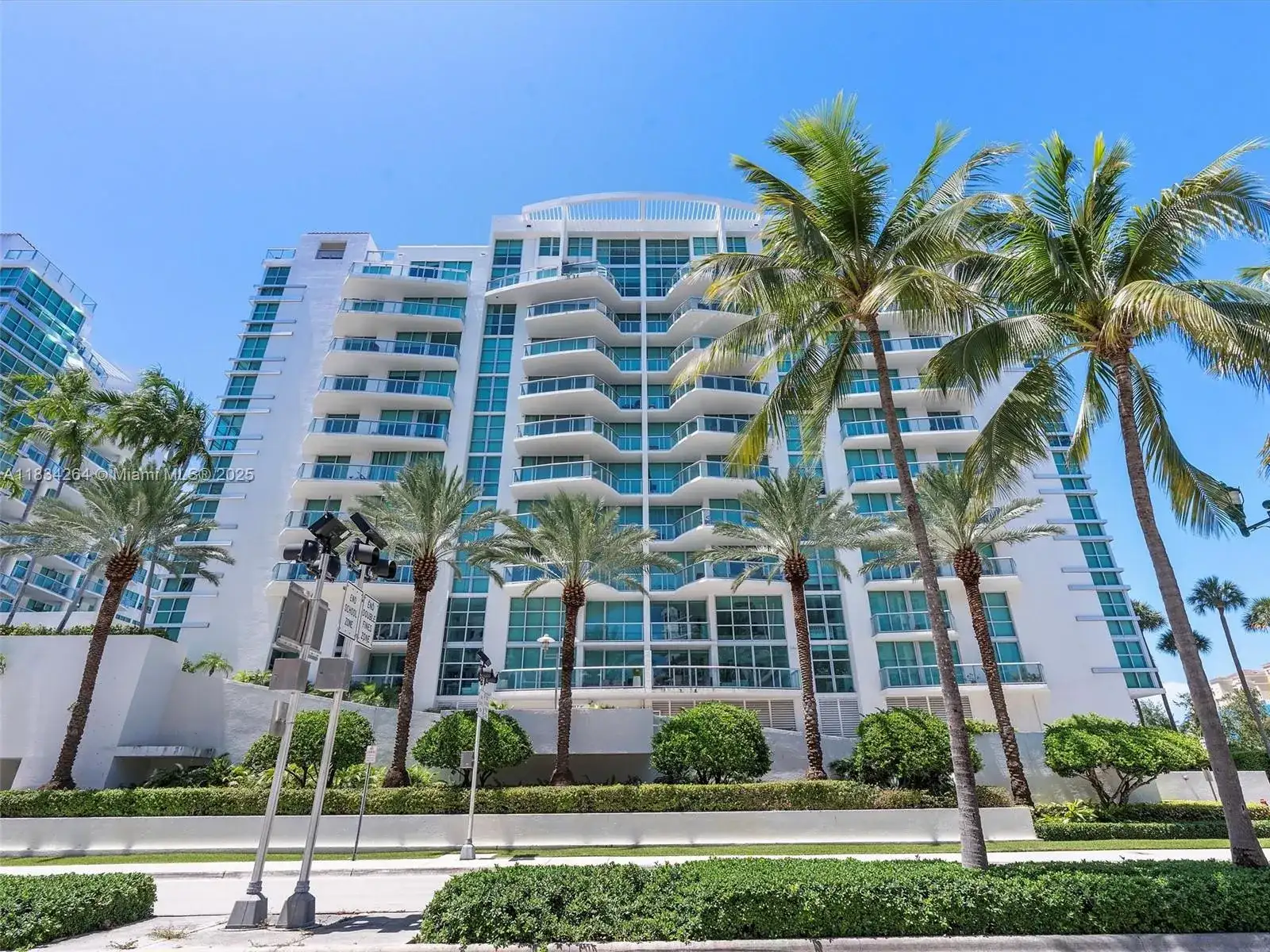 3131 NE 188th St # 903, Aventura FL 33180 photo 2