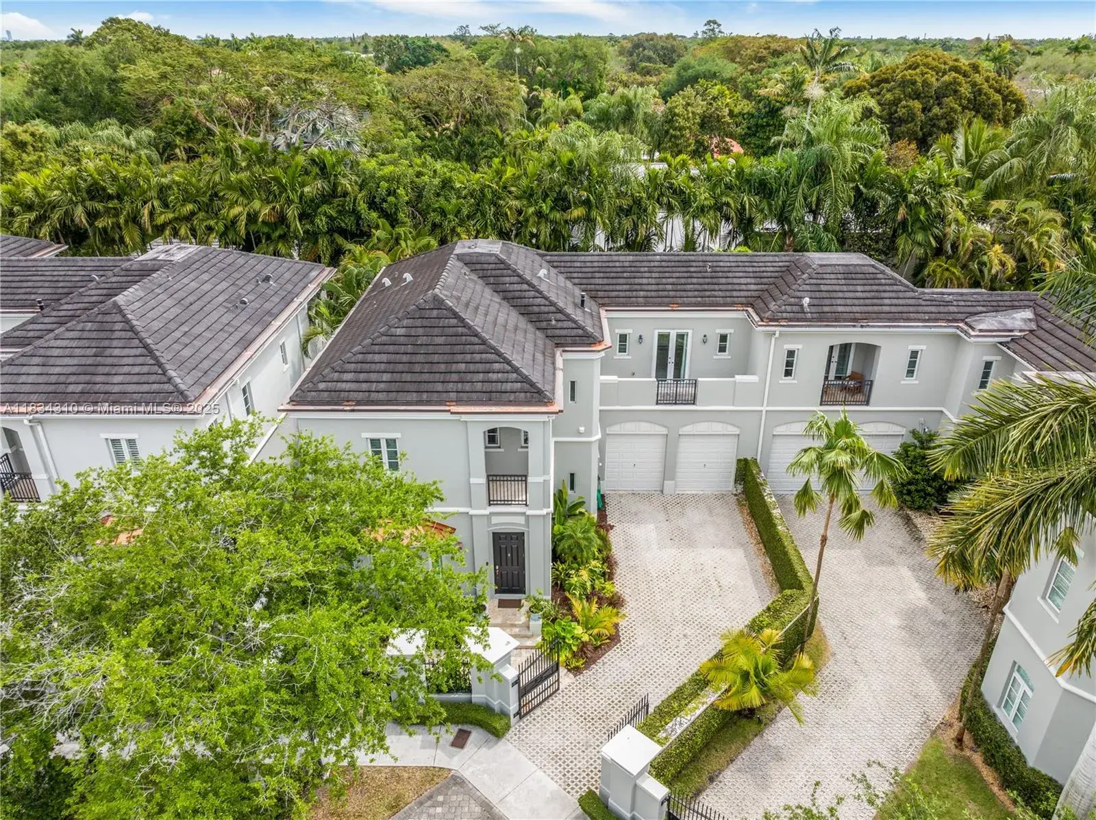 10155 SW 75th Pl, Pinecrest FL 33156