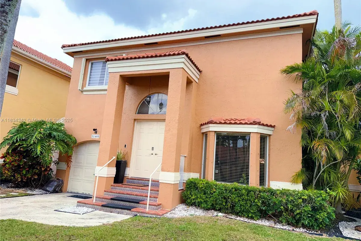 11405 Lakeview Dr # A, Coral Springs FL 33071