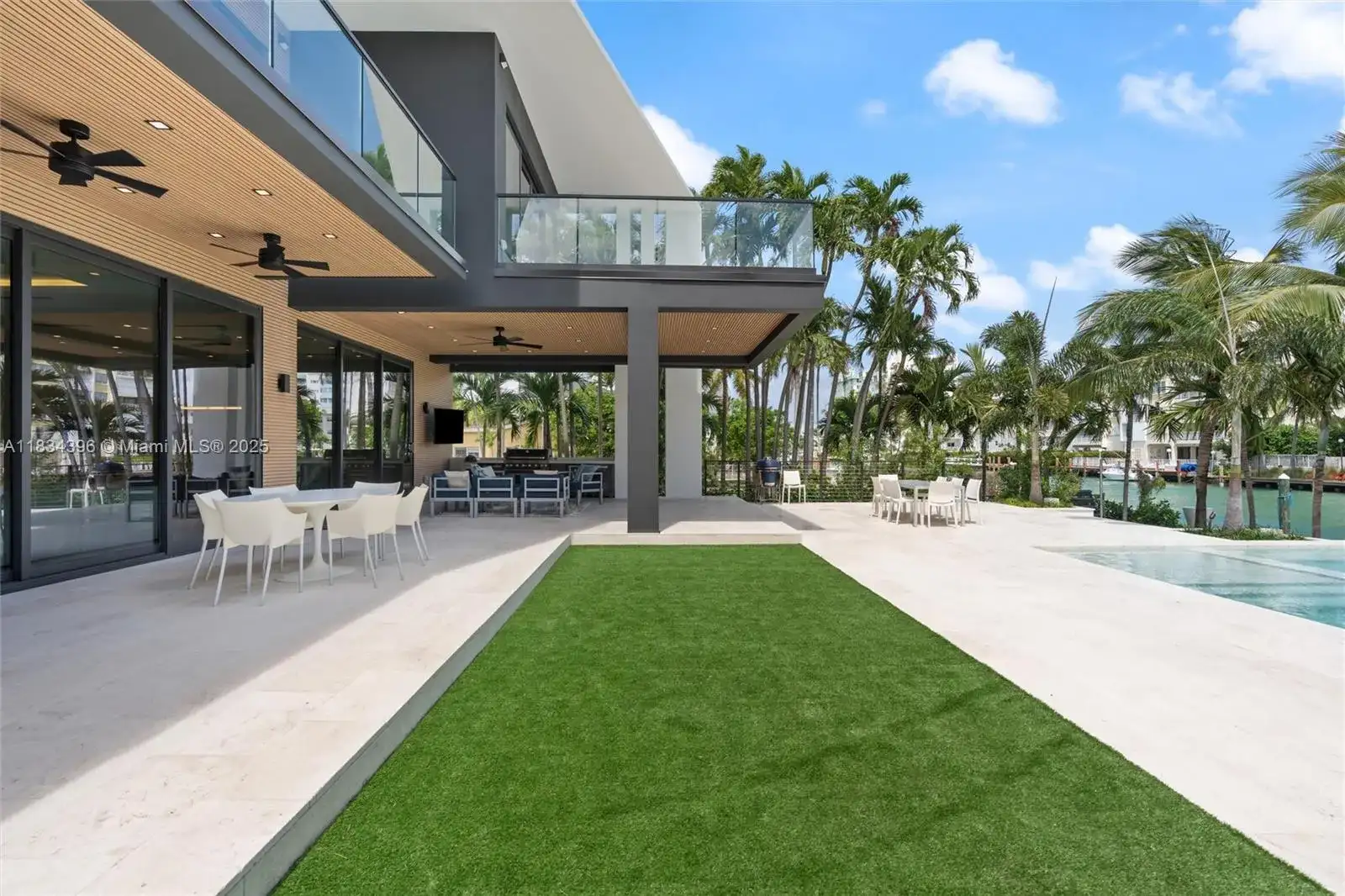 10161 E Broadview Dr, Bay Harbor Islands FL 33154 photo 4