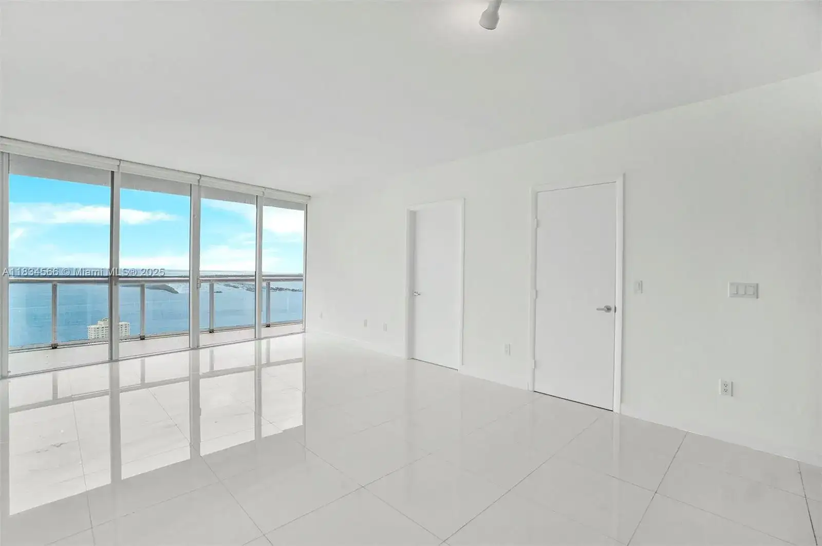 465 Brickell Ave # 4505, Miami FL 33131 photo 3