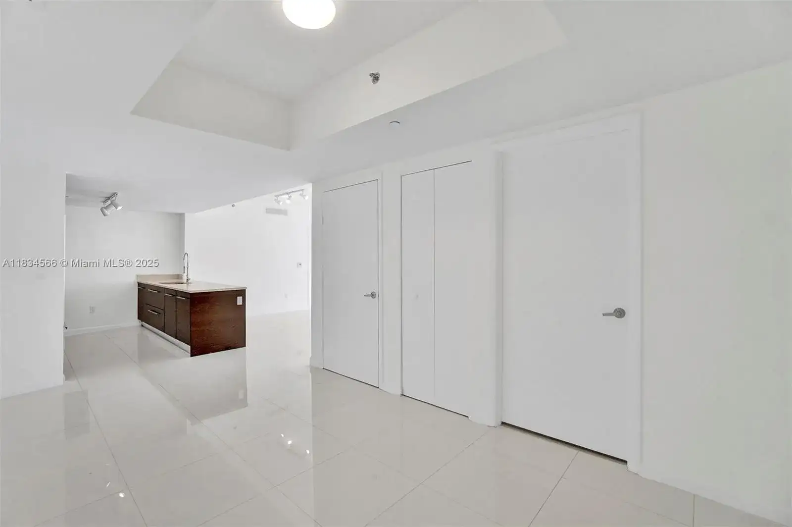 465 Brickell Ave # 4505, Miami FL 33131 photo 5