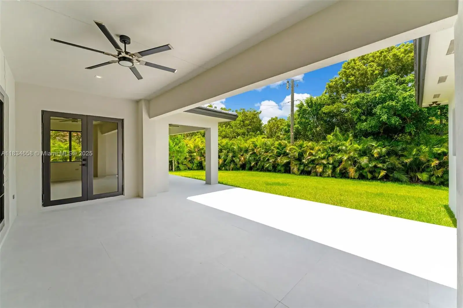 8220 SW 193rd Terrace, Cutler Bay FL 33157 photo 4