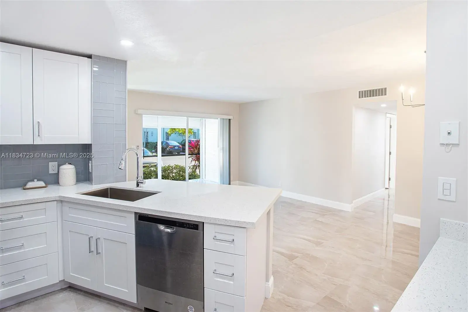 7527 S Oriole Blvd # 101, Delray Beach FL 33446