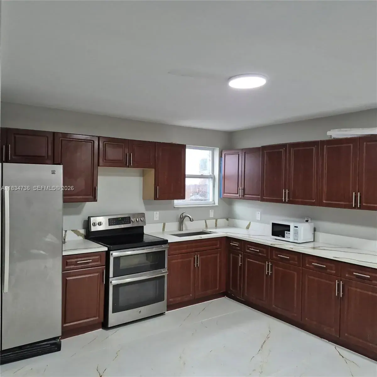 1770 NW 44th St, Miami FL 33142
