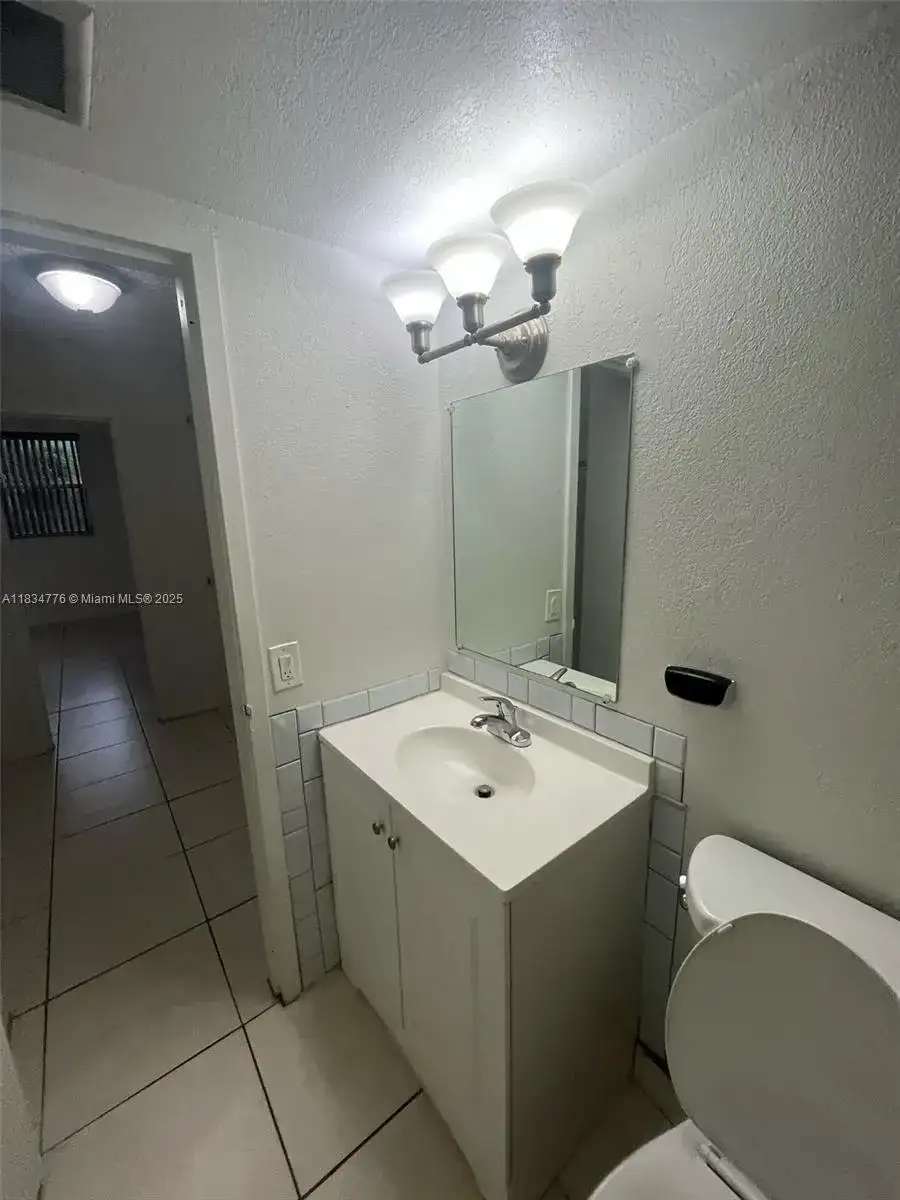 1805 Sans Souci Blvd # 215, North Miami FL 33181 photo 3