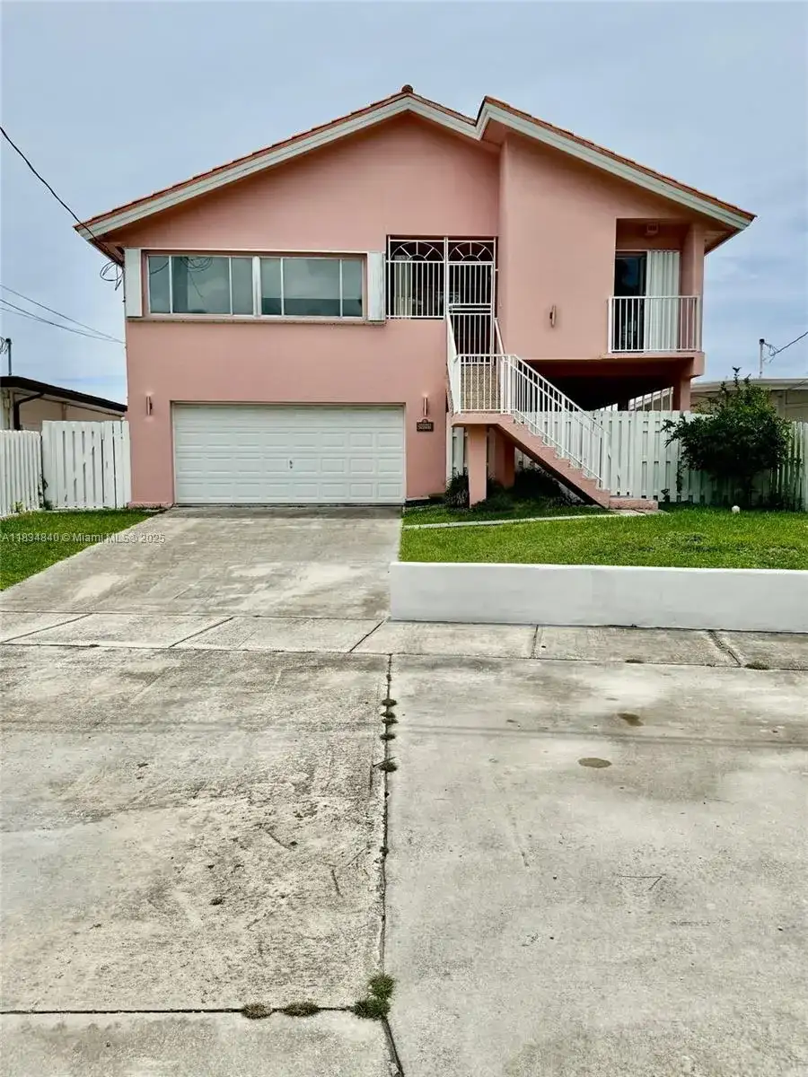 10911 N Bayshore Dr # 0, Miami FL 33161 photo 3