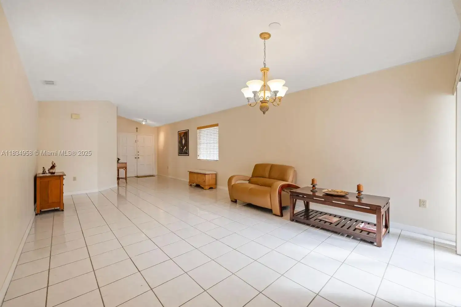 10360 SW 22nd St, Miami FL 33165 photo 4
