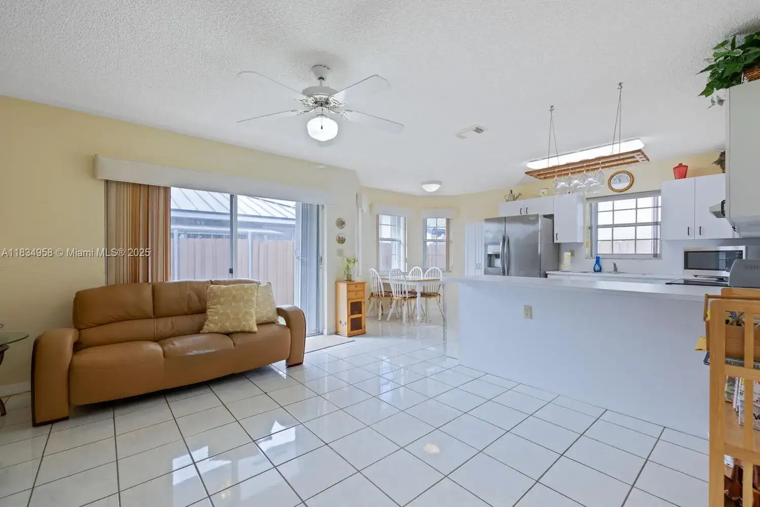 10360 SW 22nd St, Miami FL 33165 photo 5
