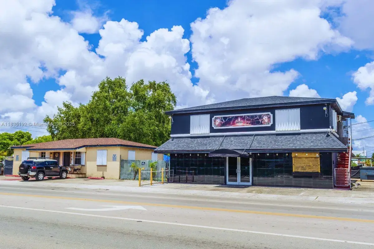 3490 NW 32nd Ave, Miami FL 33142