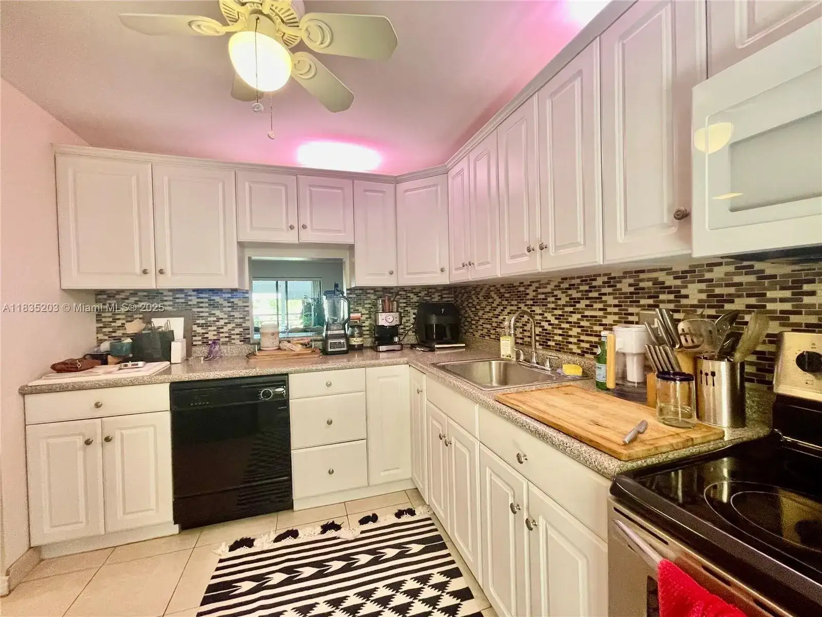 2312 S Cypress Bend Dr # 410, Pompano Beach FL 33069 photo 3