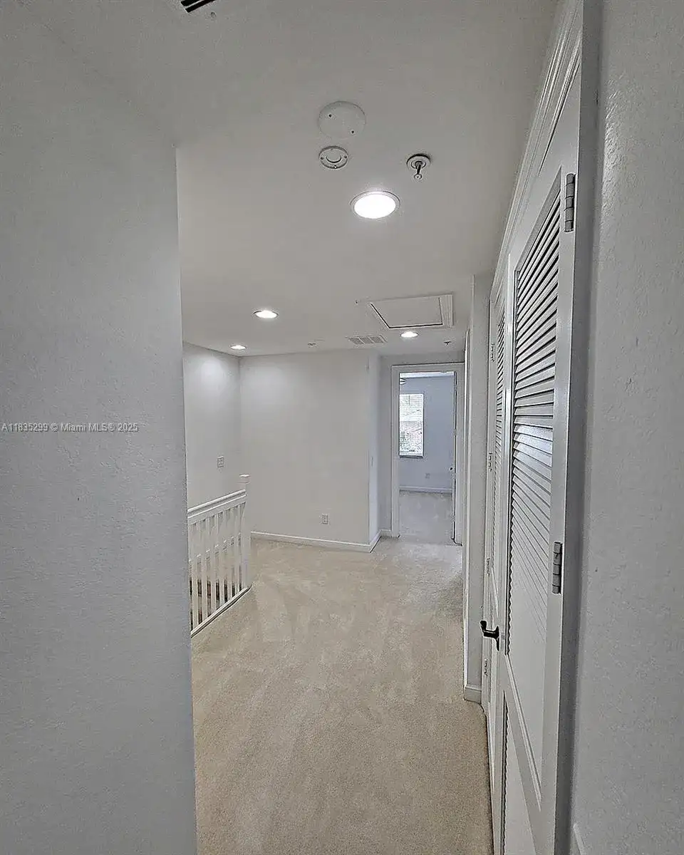 430 Amador Ln # 7, West Palm Beach FL 33401 photo 3