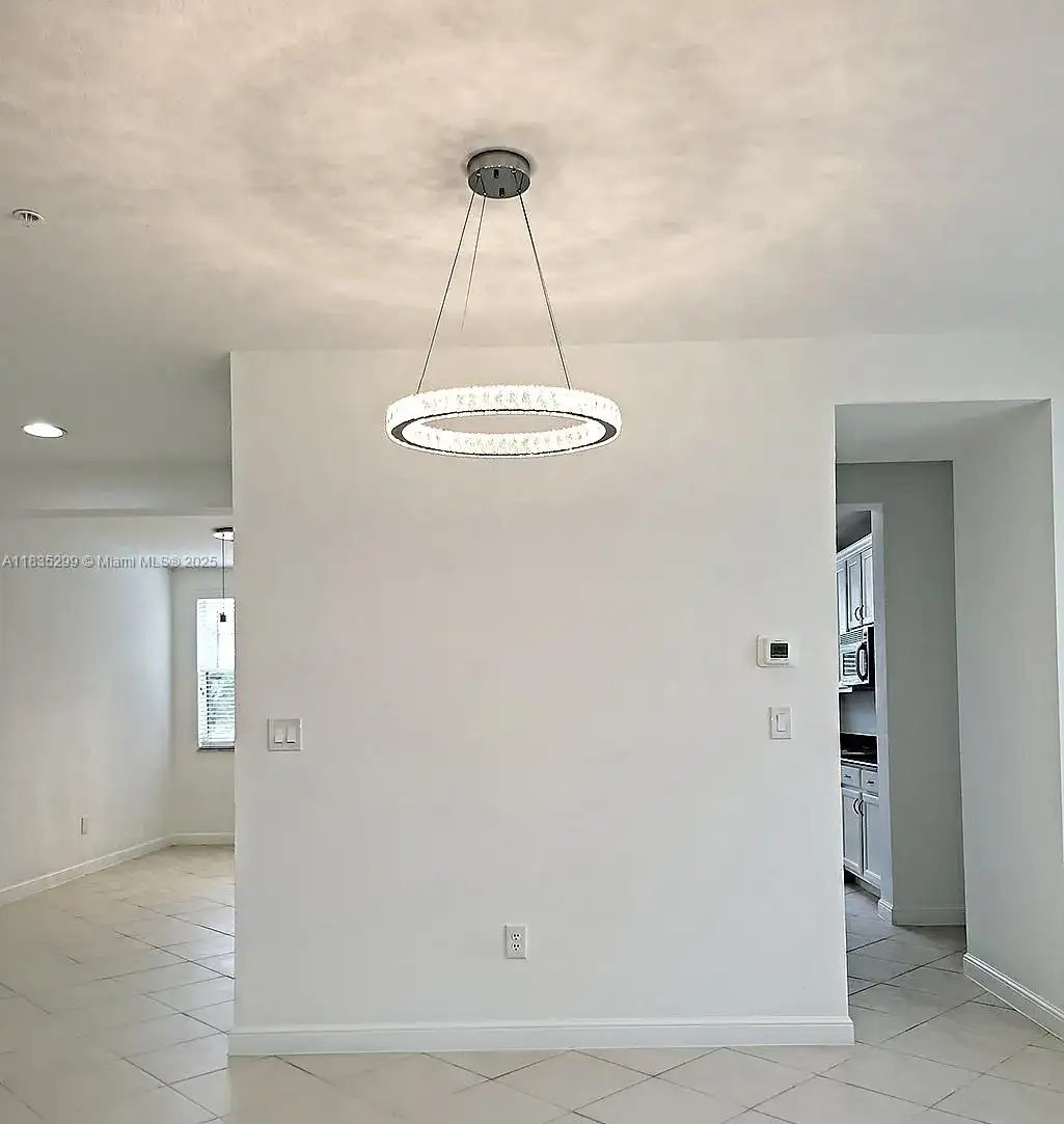 430 Amador Ln # 7, West Palm Beach FL 33401 photo 4