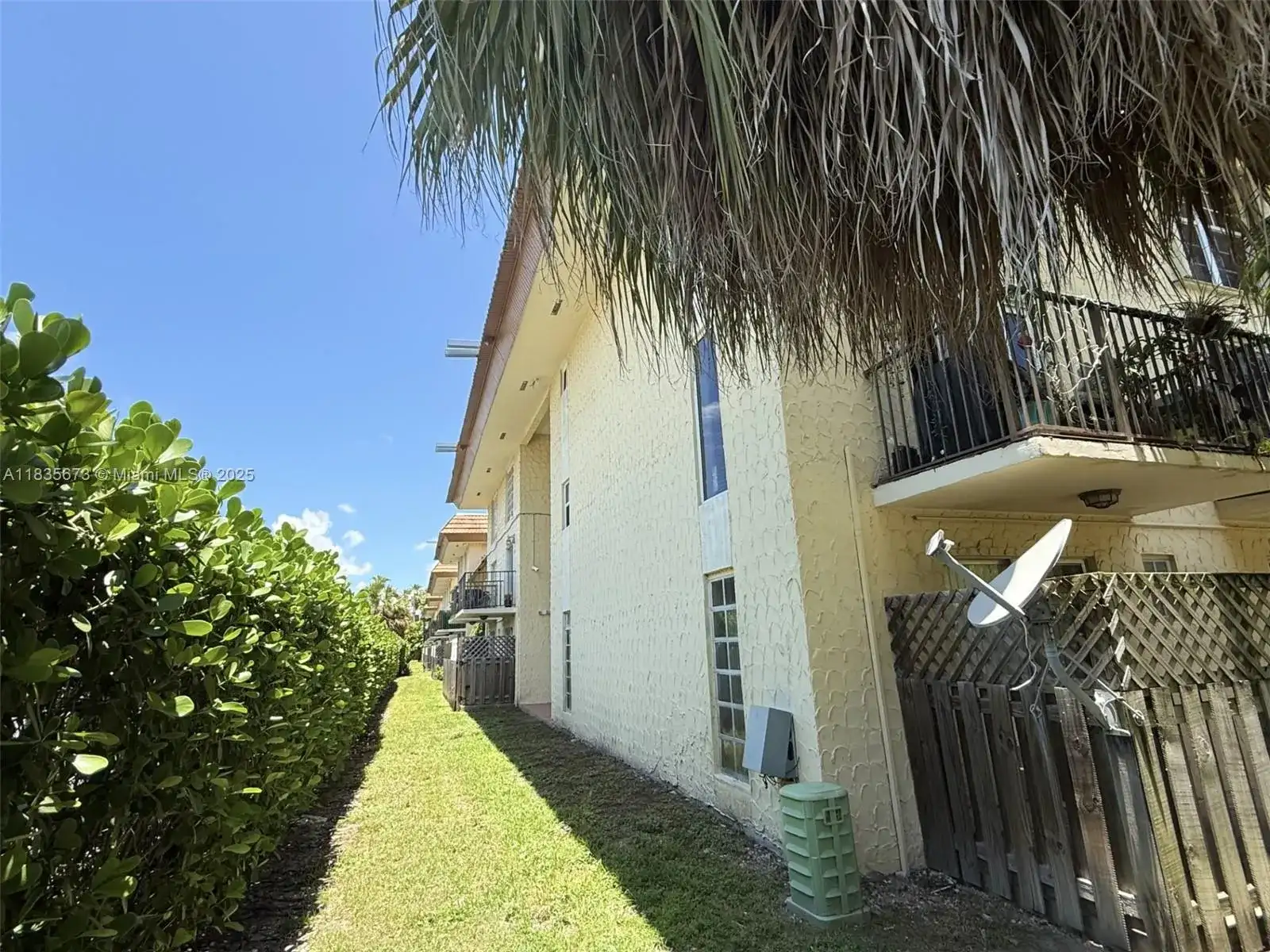 8650 SW 109th Ave # 112, Miami FL 33173 photo 2