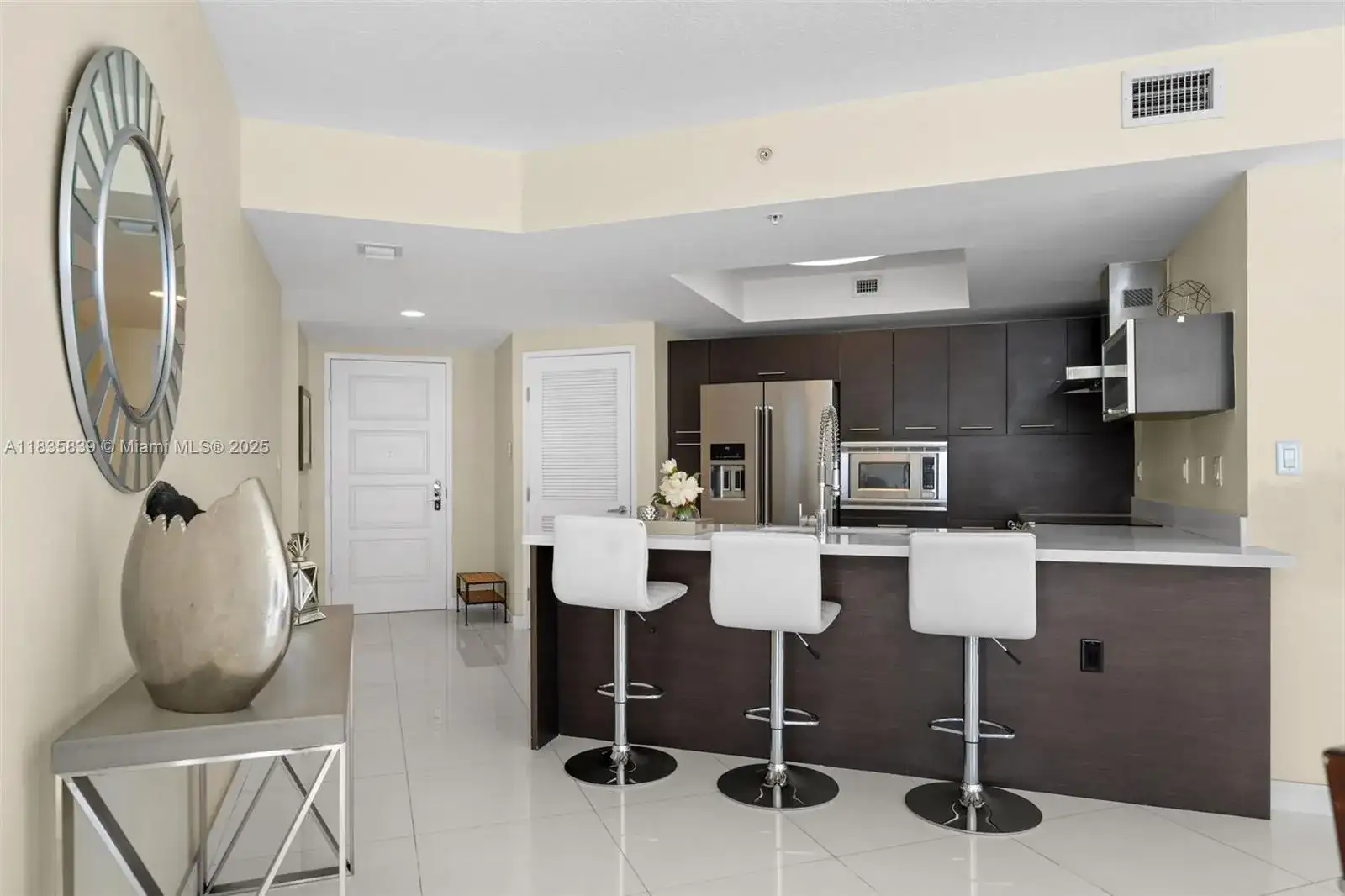 150 Sunny Isles Blvd # 1401, Sunny Isles Beach FL 33160 photo 3