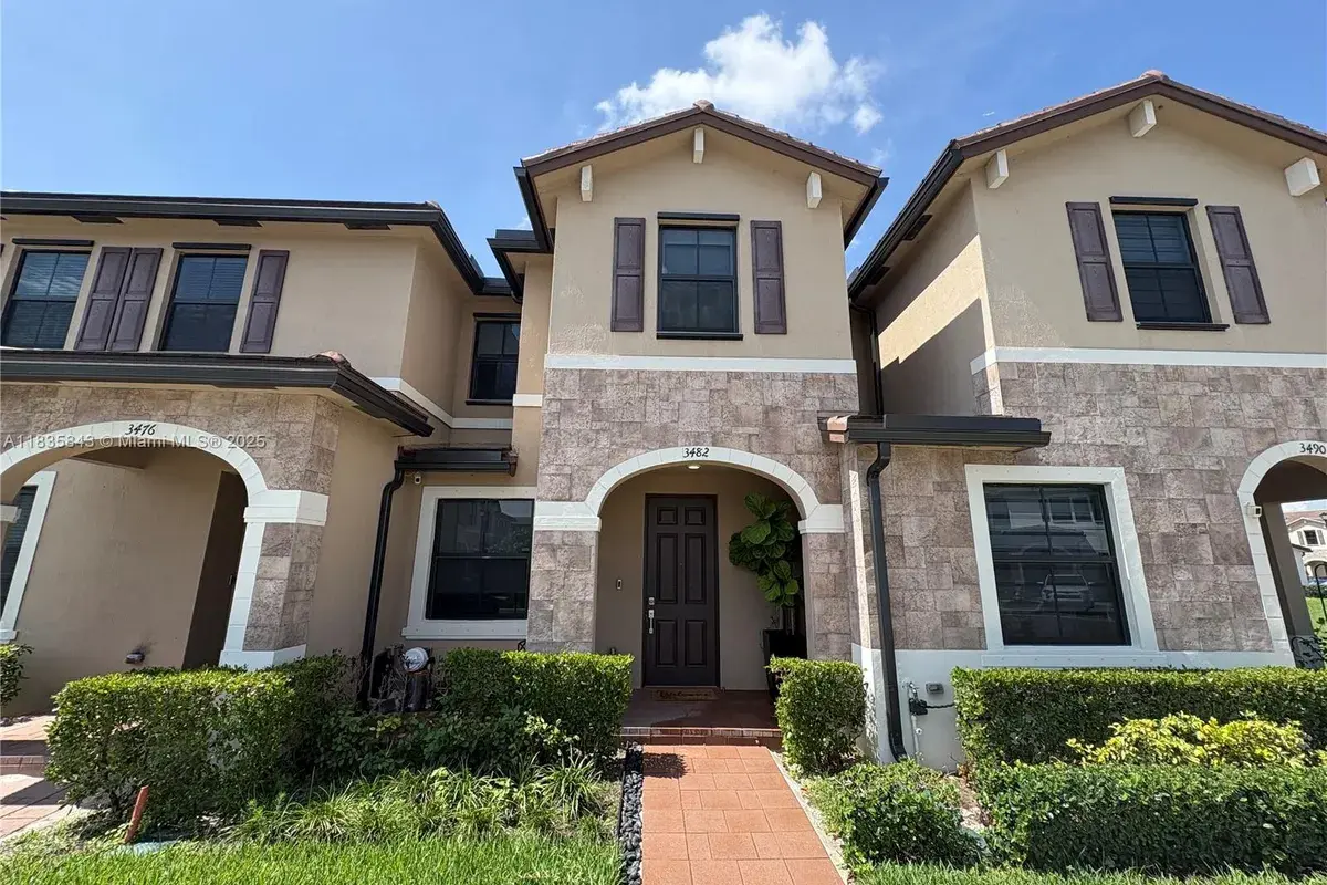 3482 W 114th Ter, Hialeah FL 33018