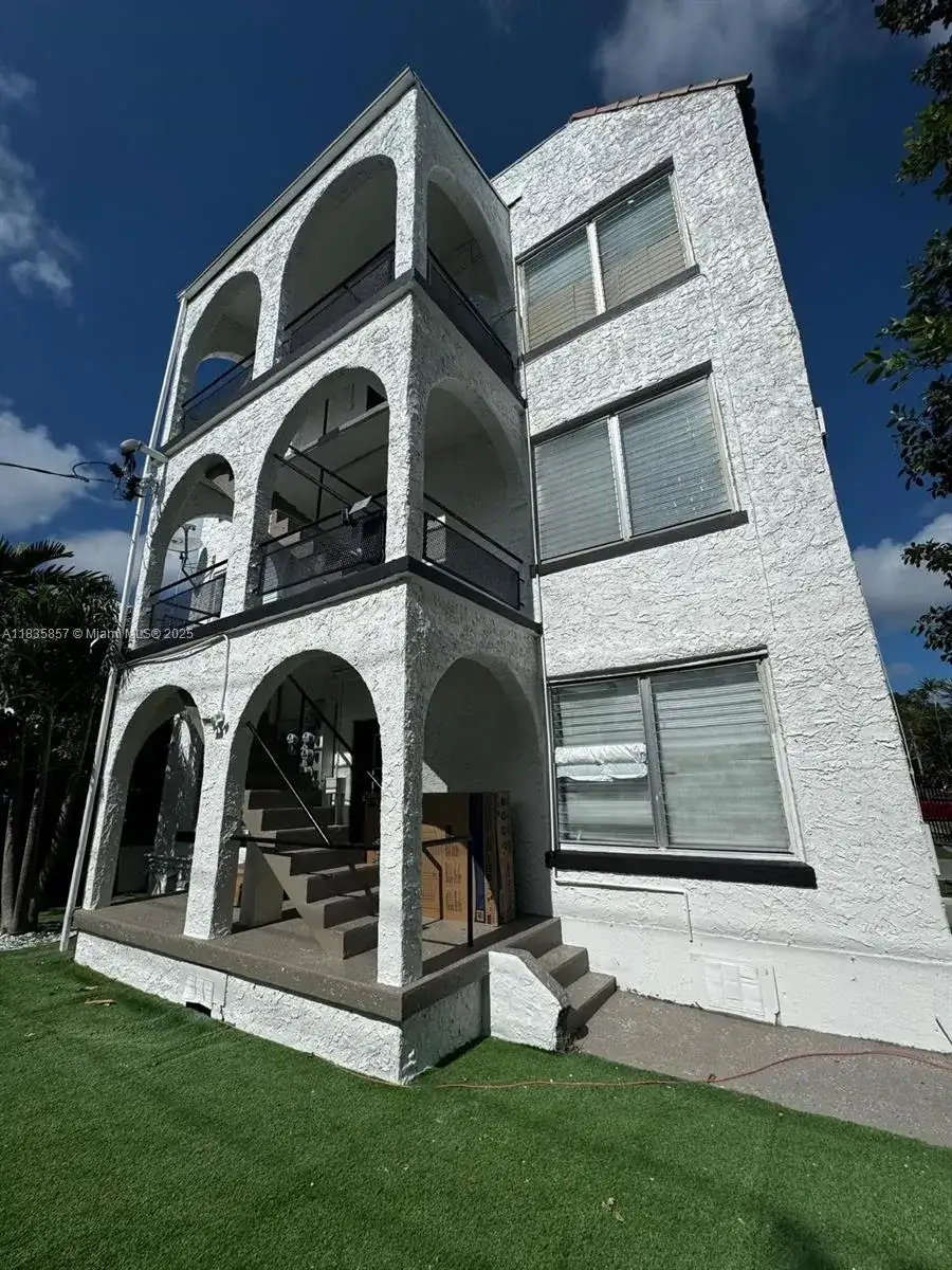 444 Ponce De Leon Blvd, Coral Gables FL 33134 photo 4