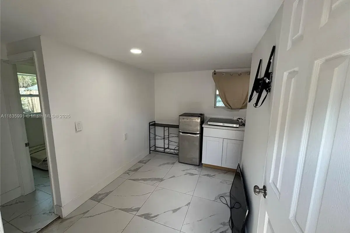 729 NW 19th Ave REAR, Fort Lauderdale FL 33311