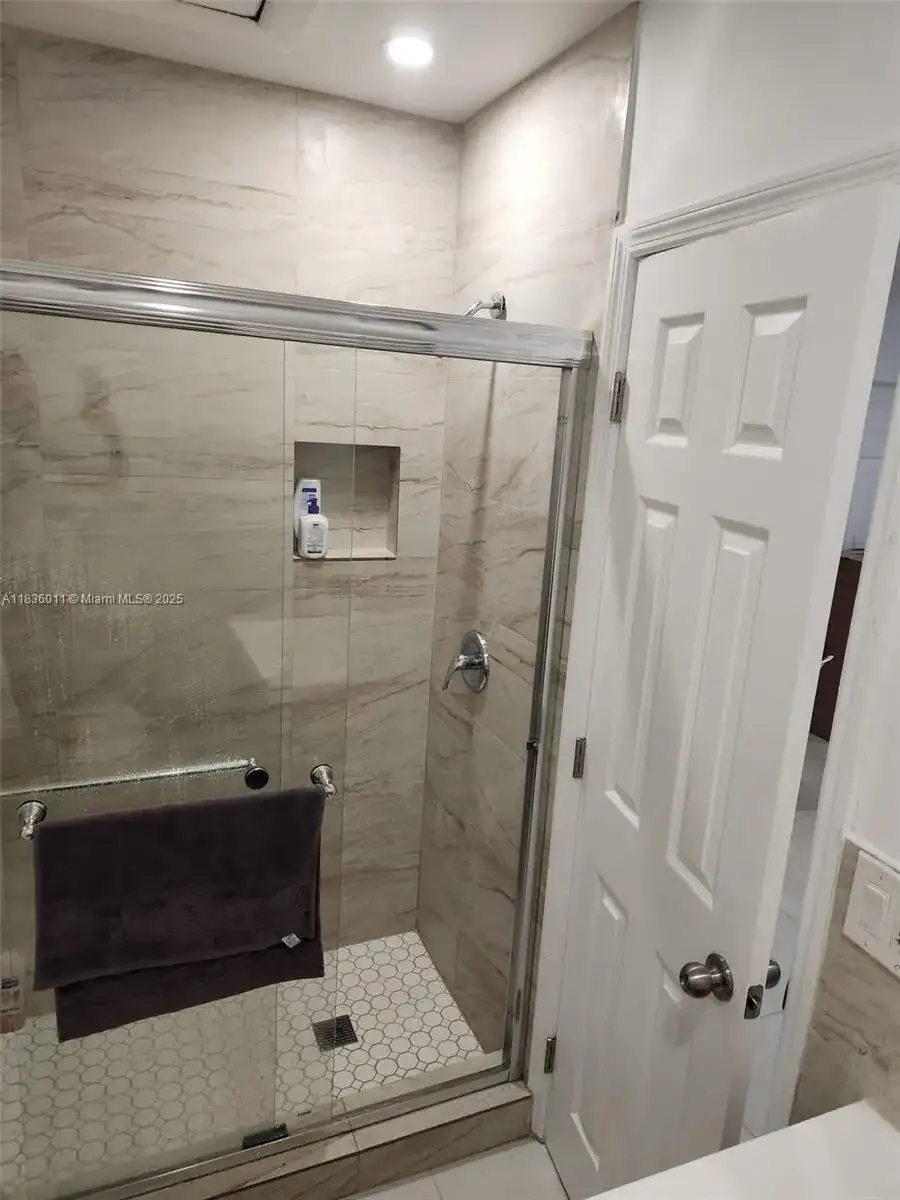 2165 SW 47th St # 1, Dania Beach FL 33312 photo 2