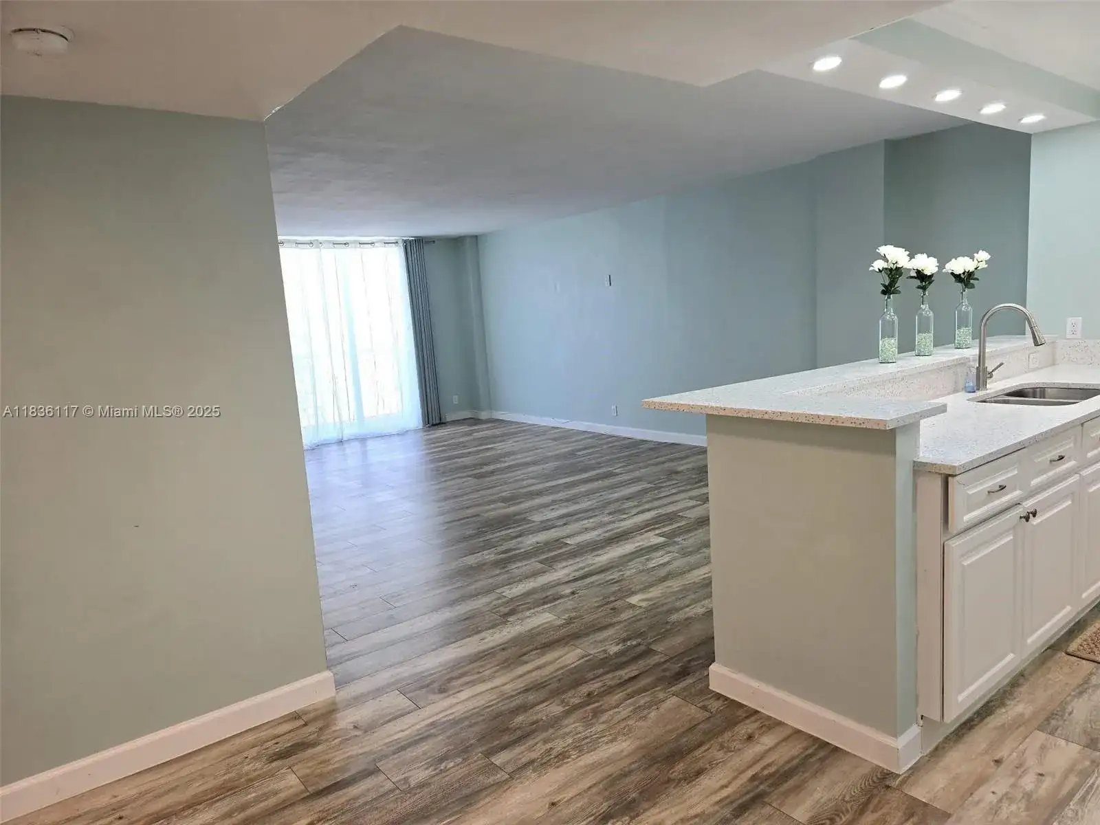 1147 Hillsboro Mile # 605, Hillsboro Beach FL 33062 photo 4