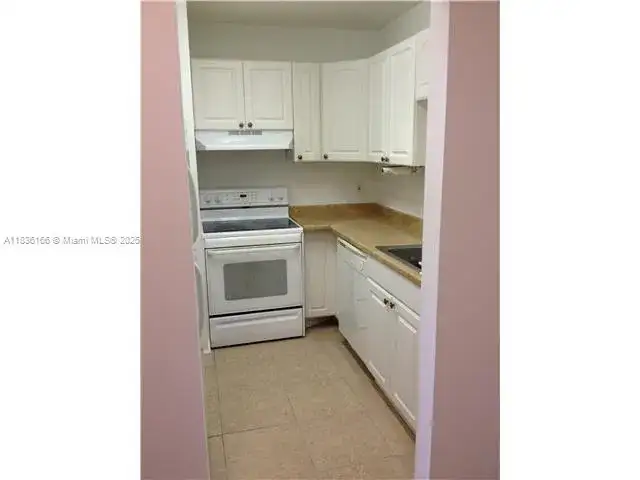 13714 SW 90th Ave # 11, Miami FL 33176 photo 5