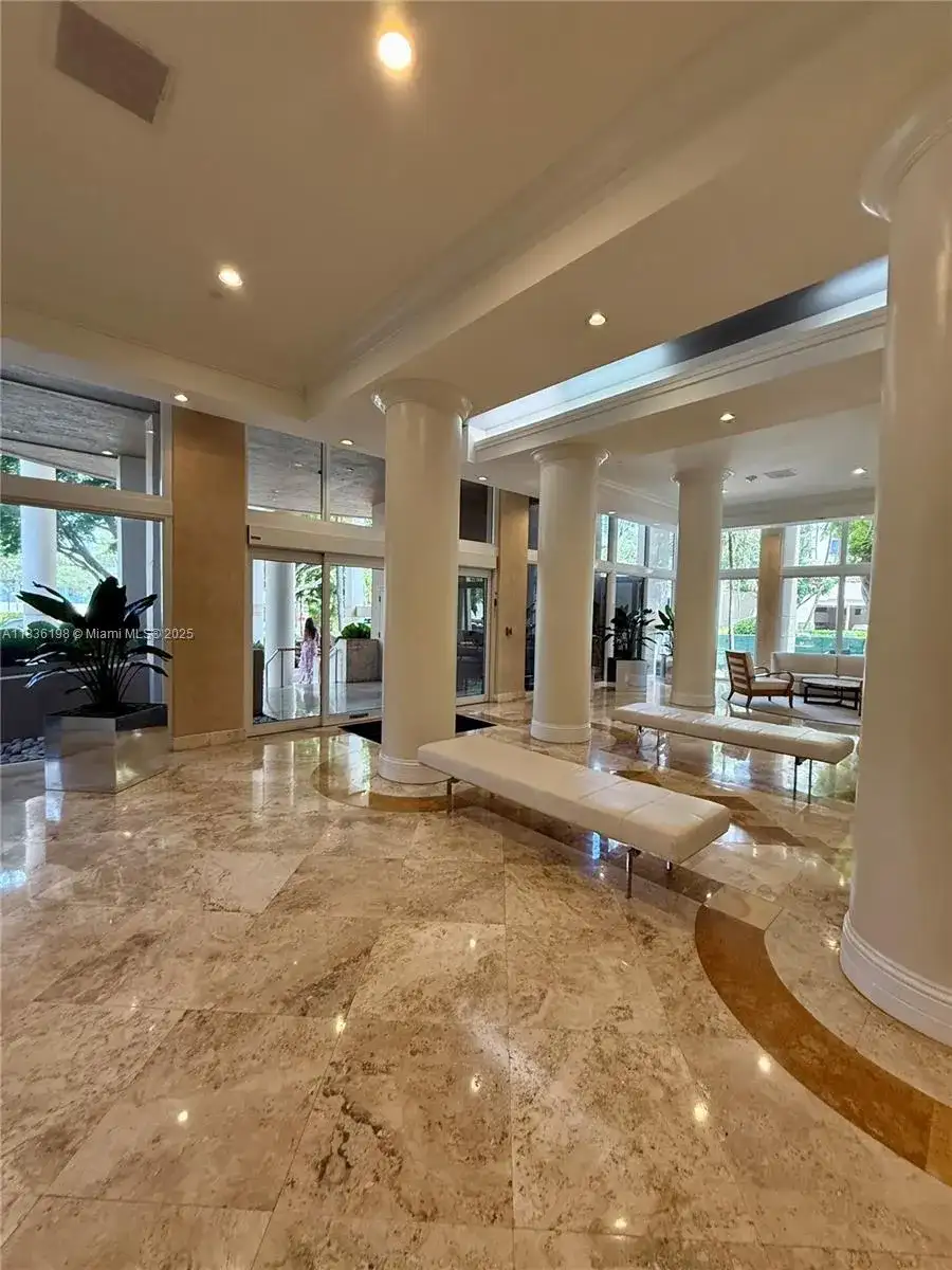 770 Claughton Island Dr # 1503, Miami FL 33131 photo 5