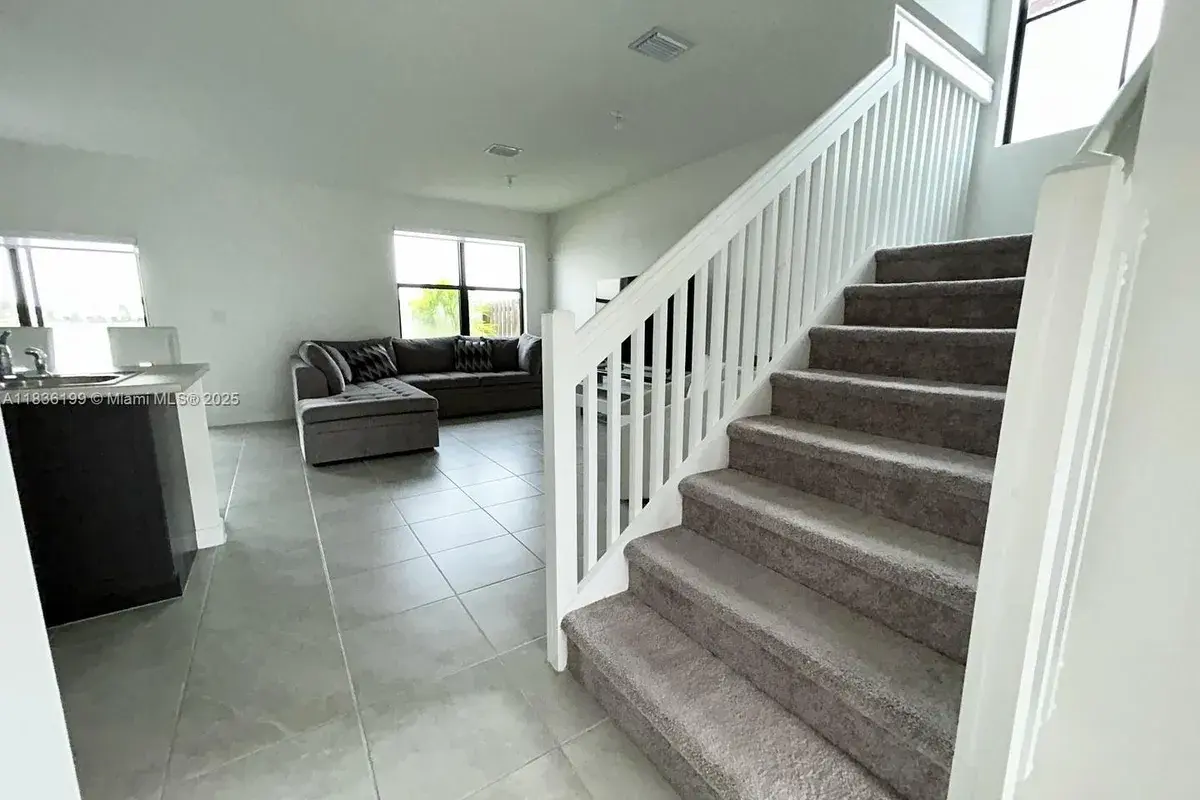 10153 SW 231st Ln, Miami FL 33190