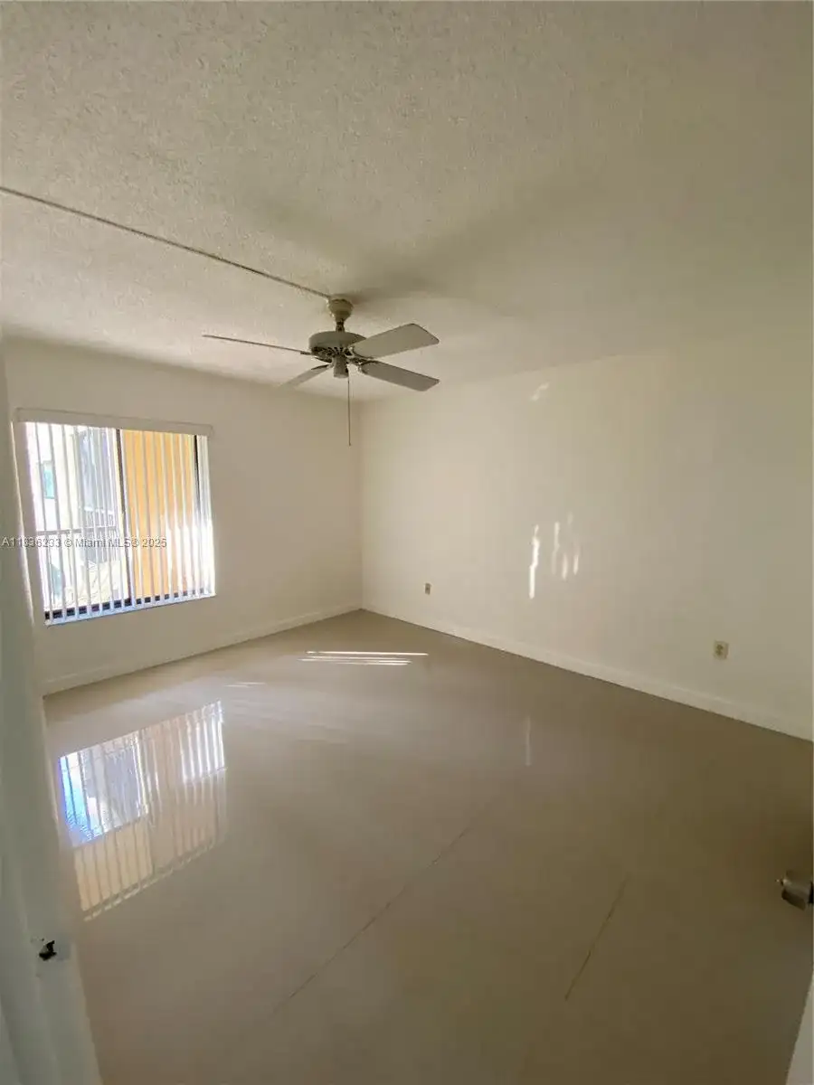 8015 SW 107th Ave # 209, Miami FL 33173 photo 4