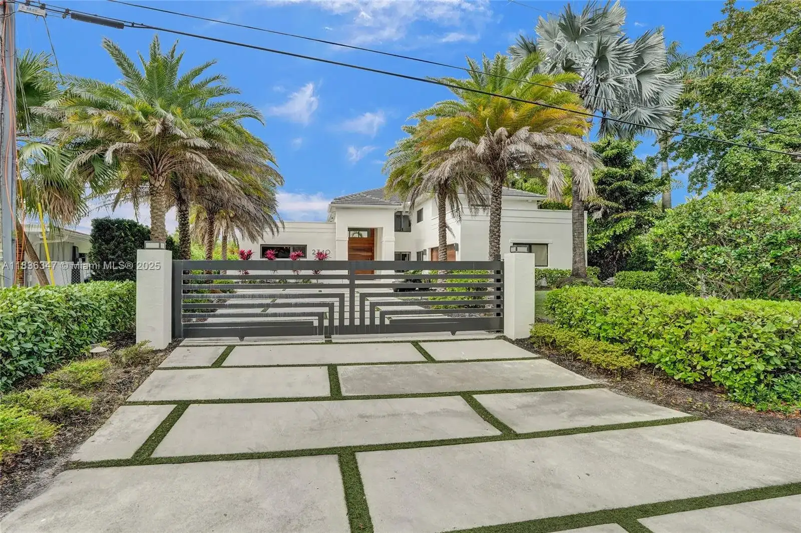 2340 Aqua Vista Blvd, Fort Lauderdale FL 33301 photo 4