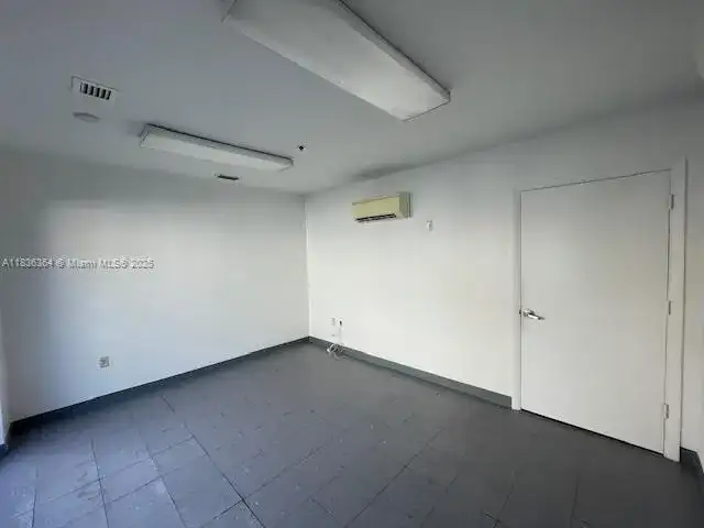 13850 SW 143rd Ct # 18, Miami FL 33186 photo 2