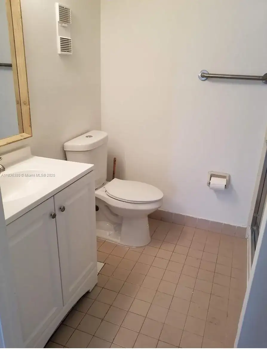 911 NE 209th Ter # 106, Miami FL 33179 photo 5