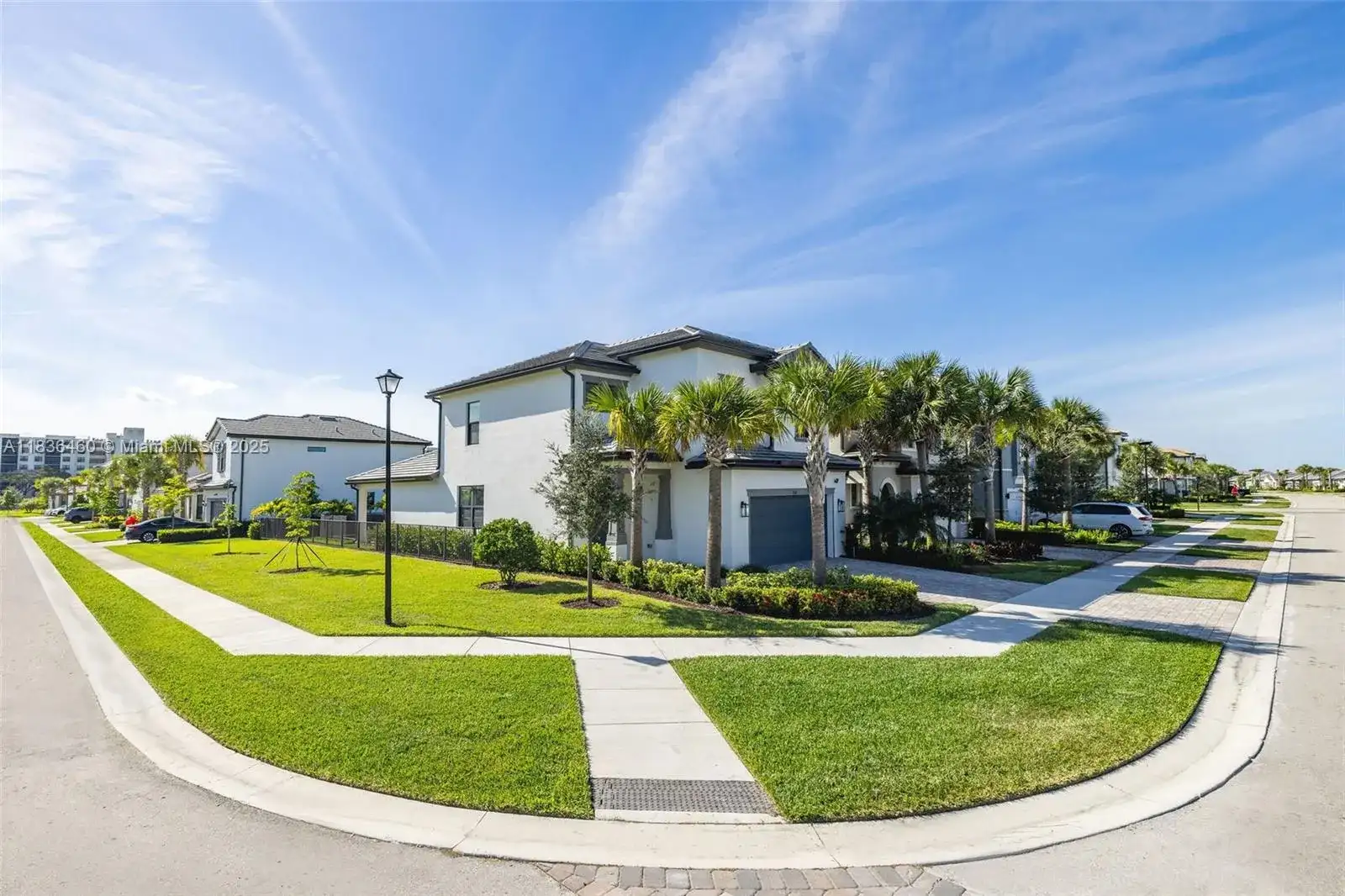 2414 Primrose Pl, Oakland Park FL 33309 photo 3
