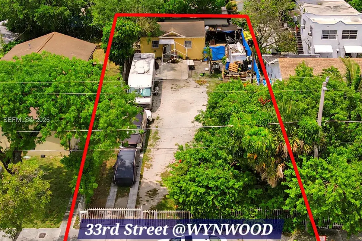369 NW 33rd St, Miami FL 33127