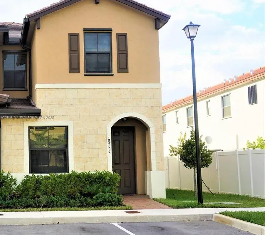10498 W 33rd Way, Hialeah FL 33018