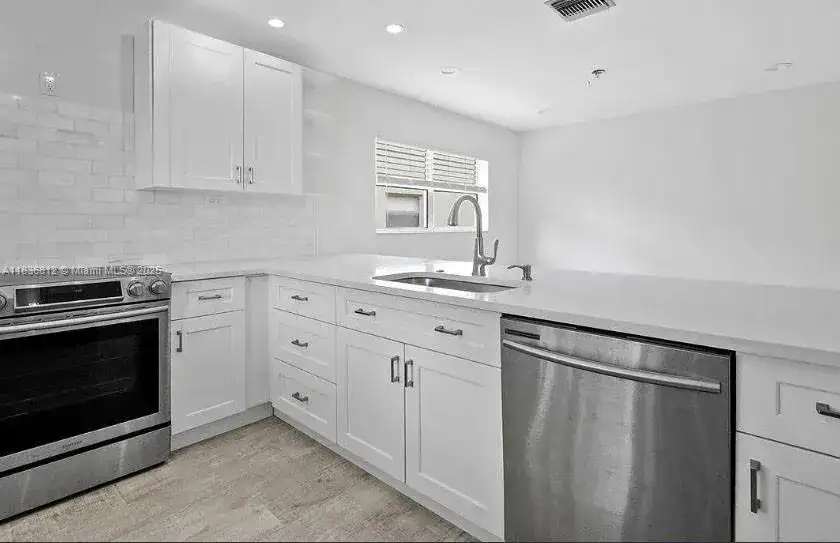 103 Lake Terry Dr, West Palm Beach FL 33411 photo 4