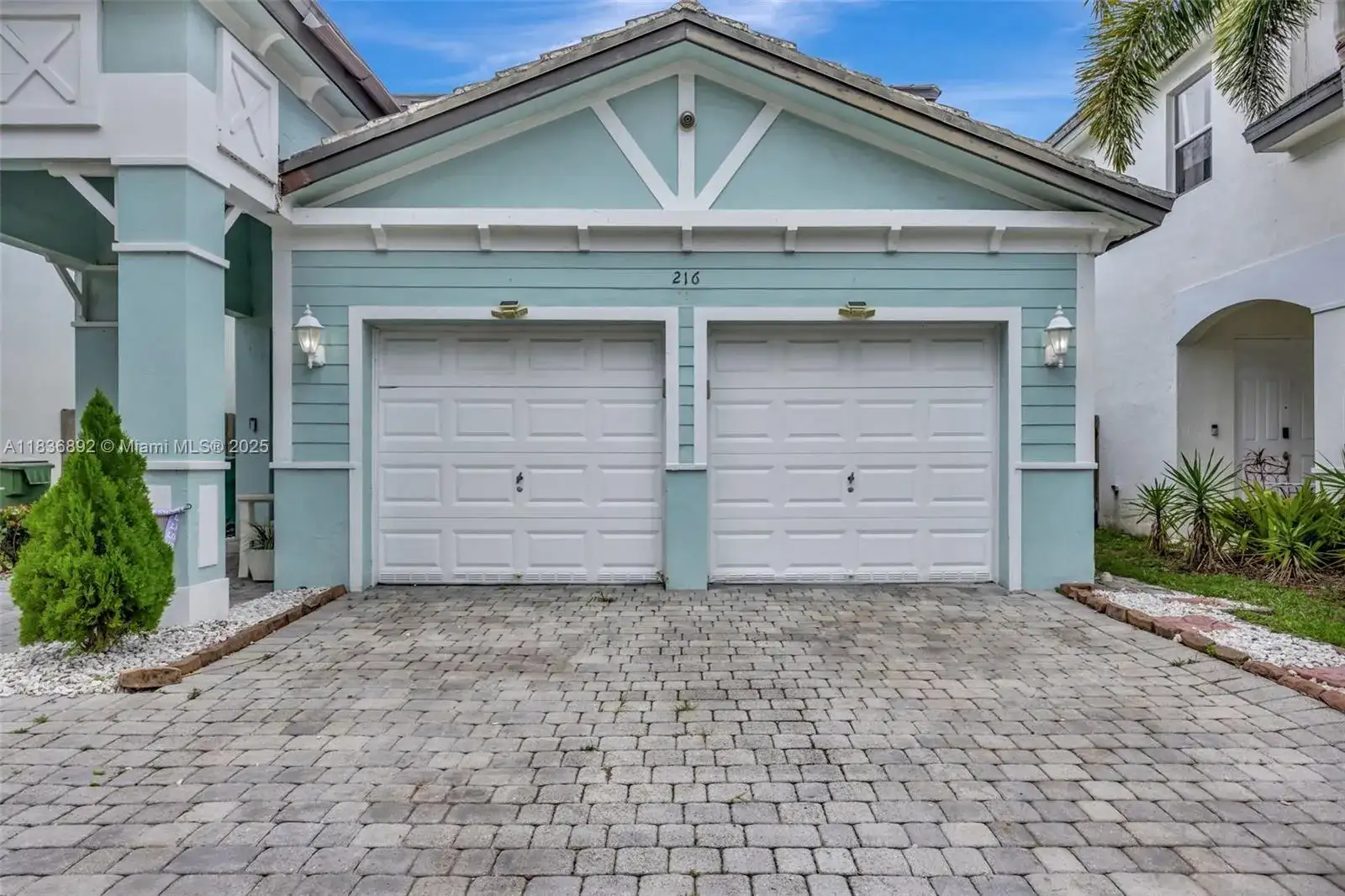 216 NE 36th Ter, Homestead FL 33033 photo 4