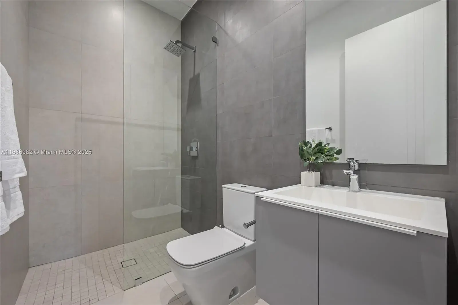 3070 Elizabeth St, Coconut Grove FL 33133