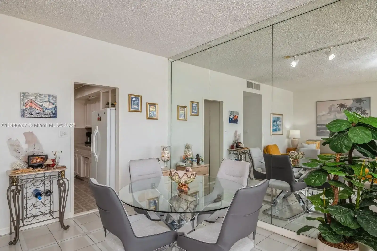 4925 Collins Ave # 2D, Miami Beach FL 33140 photo 4