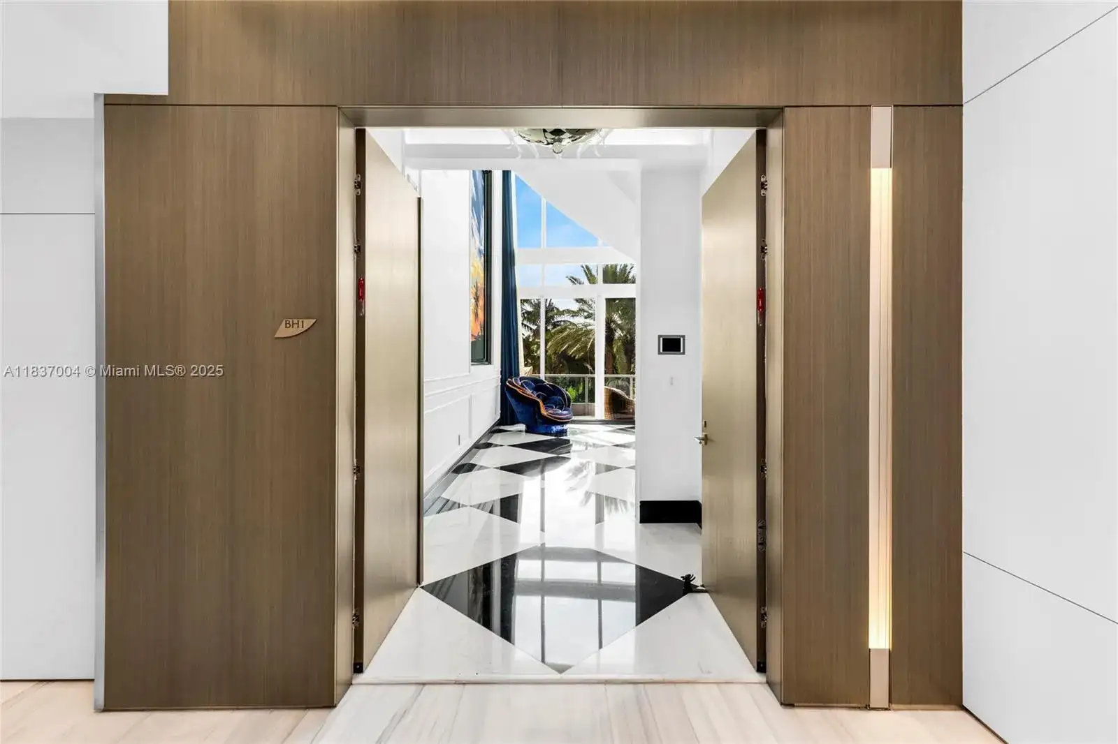 1455 Ocean Dr # 01, Miami Beach FL 33139 photo 4